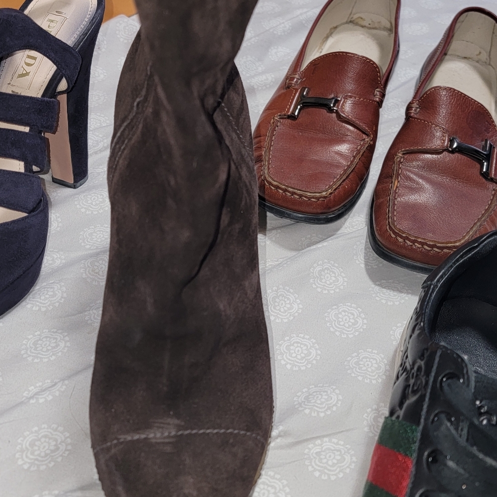 Boots - Picture 3 of 4